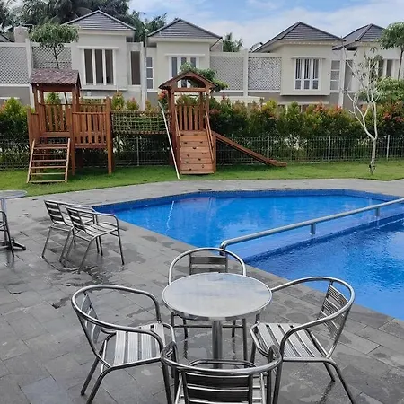 Sweet City Villa Tenayan Homestay Staycation Near Mall Pekanbaru Sudirman Whole House Exterior photo